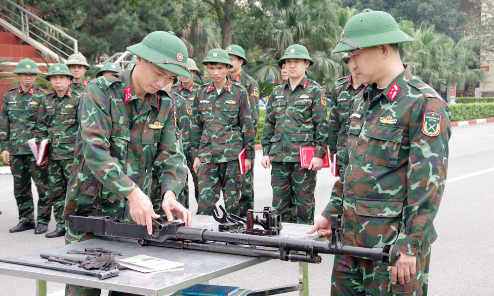 Lực lượng vũ trang tỉnh: Bám thao trường, thi đua  huấn luyện giỏi